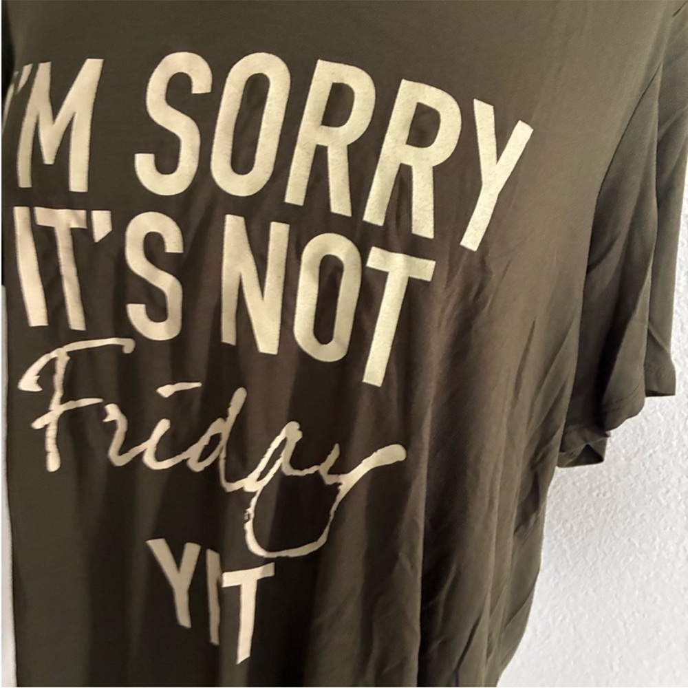 HIP Not Friday tee - Picture 4 of 6
